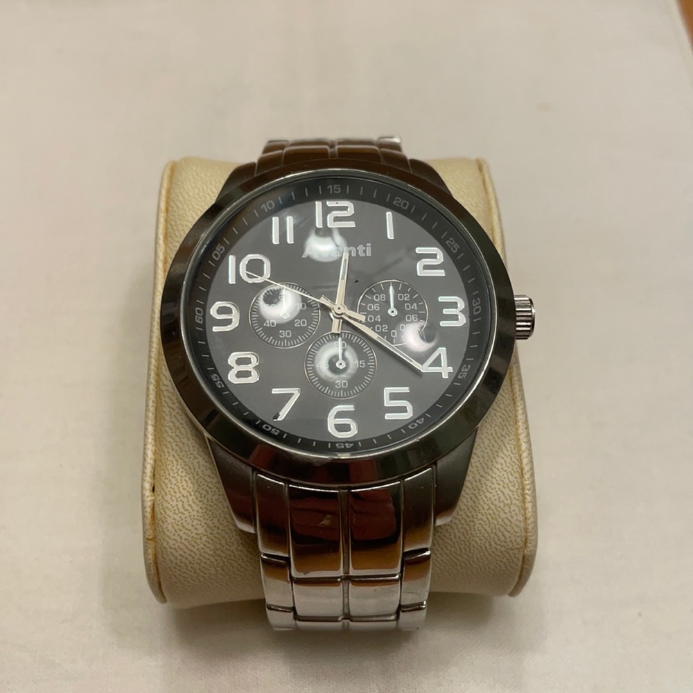 HEAVY LINKED MEN’S WATCH